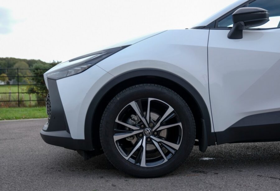 2024 Toyota C-HR 1.8 Hybrid Design 5dr CVT for sale at Hofmanns