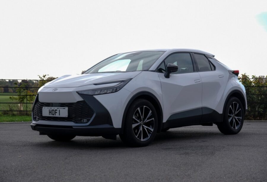 2024 Toyota C-HR 1.8 Hybrid Design 5dr CVT for sale at Hofmanns