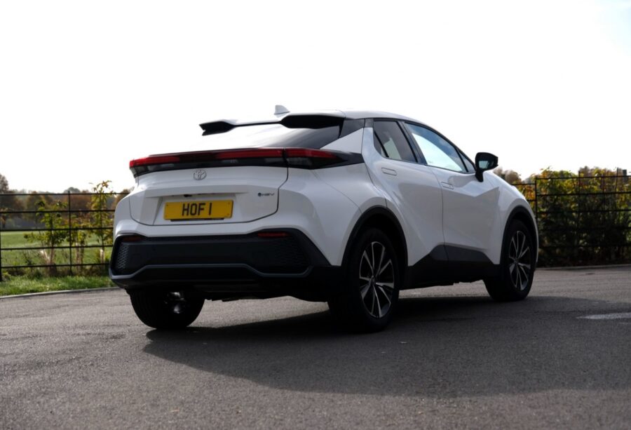 2024 Toyota C-HR 1.8 Hybrid Design 5dr CVT for sale at Hofmanns