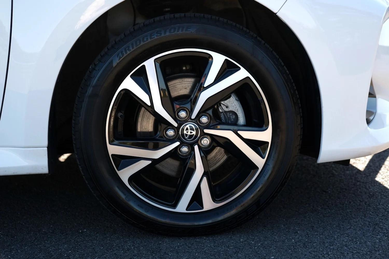 2024 Toyota Yaris 1.5 Hybrid Design 5dr CVT for sale at Hofmanns