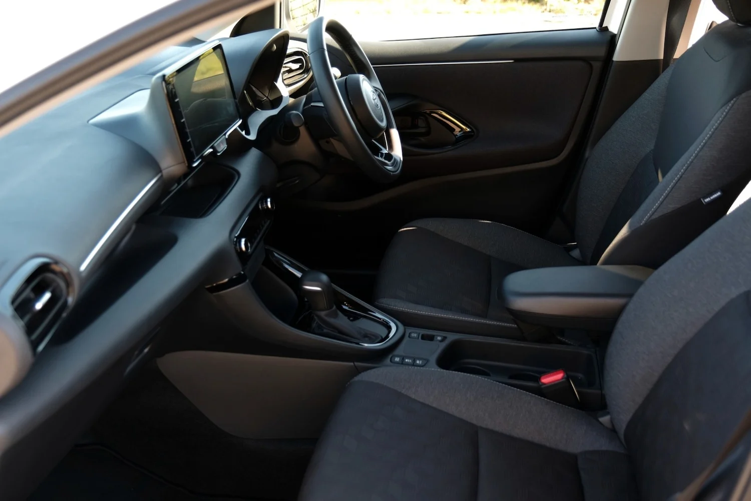 2024 Toyota Yaris 1.5 Hybrid Design 5dr CVT for sale at Hofmanns