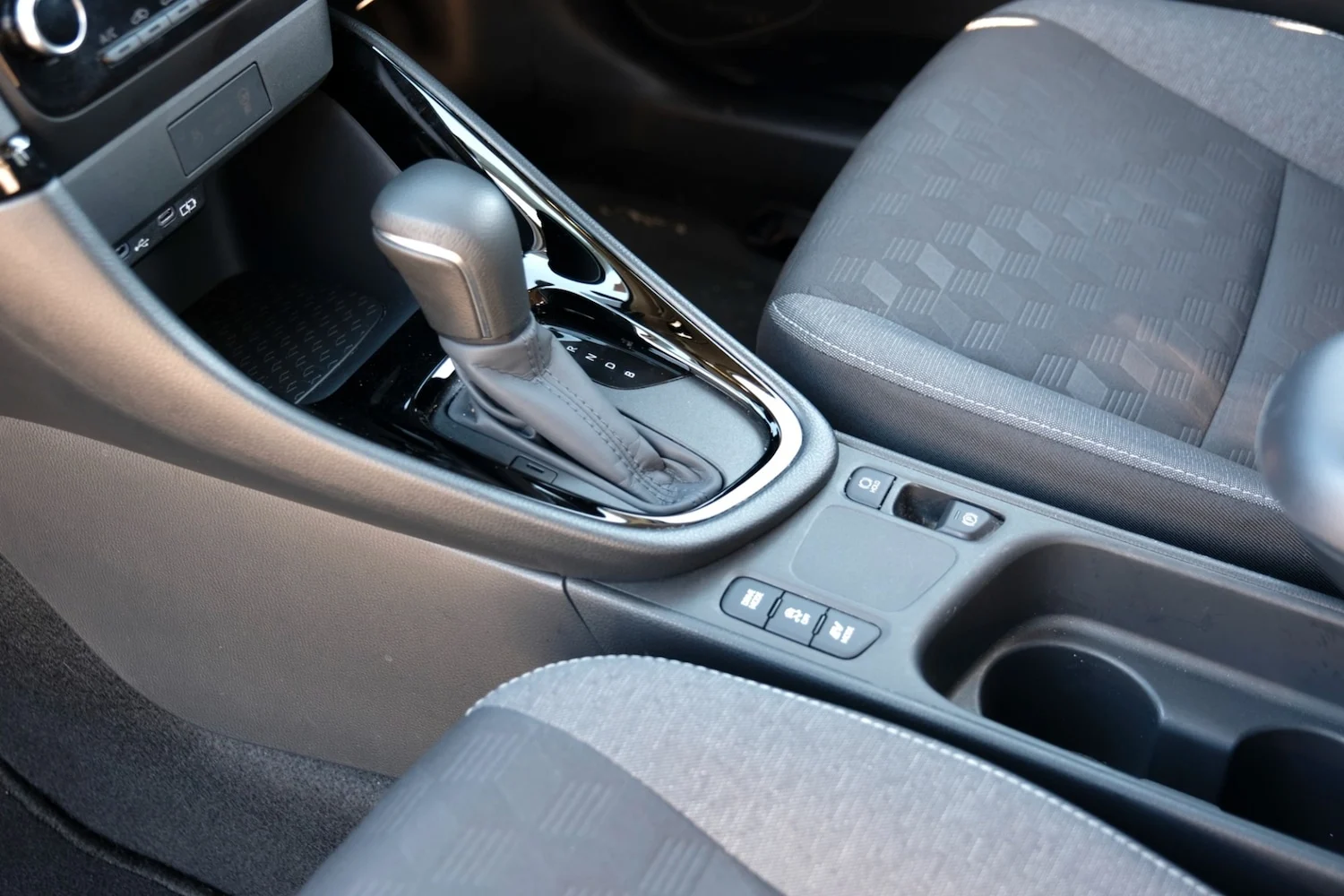 2024 Toyota Yaris 1.5 Hybrid Design 5dr CVT for sale at Hofmanns