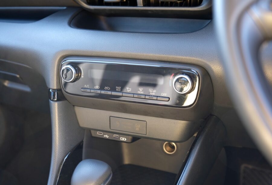 2024 Toyota Yaris 1.5 Hybrid Design 5dr CVT for sale at Hofmanns