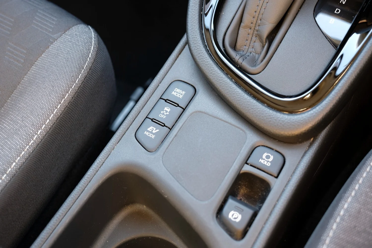 2024 Toyota Yaris 1.5 Hybrid Design 5dr CVT for sale at Hofmanns