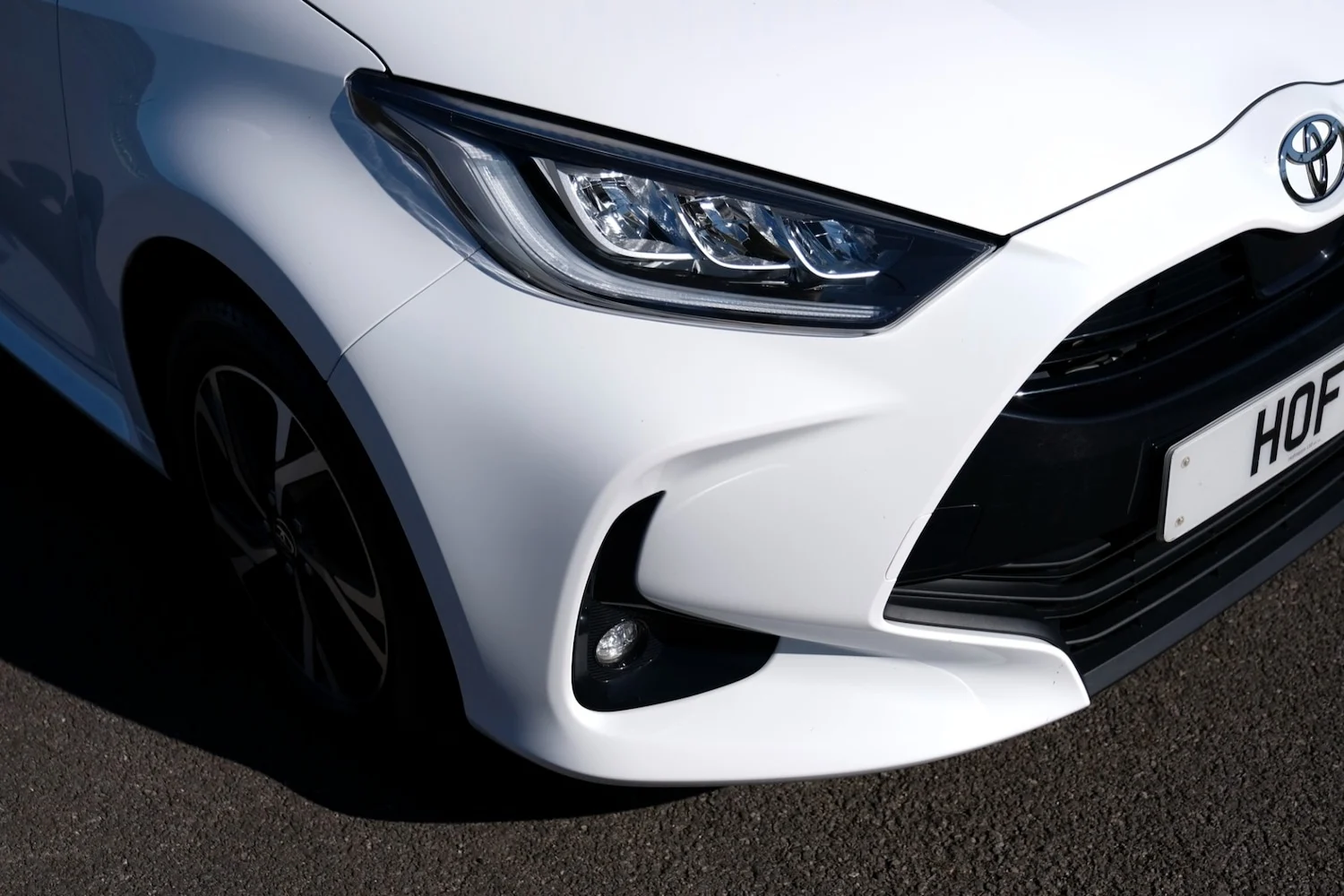 2024 Toyota Yaris 1.5 Hybrid Design 5dr CVT for sale at Hofmanns