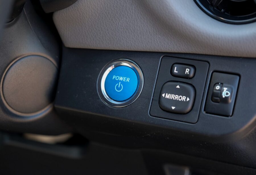 2018 Toyota Yaris 1.5 Hybrid Icon Tech 5dr CVT for sale at Hofmanns