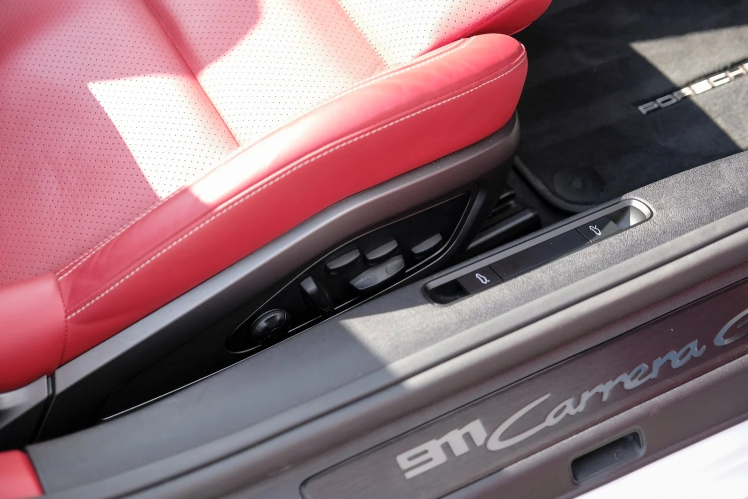 2023 Porsche 911 Carrera GTS Cabriolet - Low mileage for sale at Hofmanns