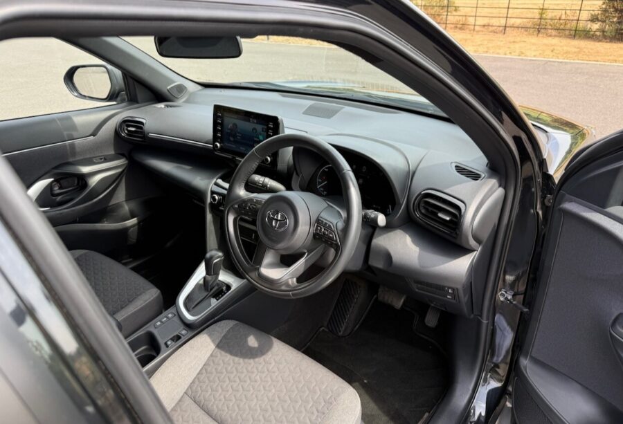 2023 Toyota Yaris Cross 1.5 Hybrid Design 5dr CVT for sale at Hofmanns