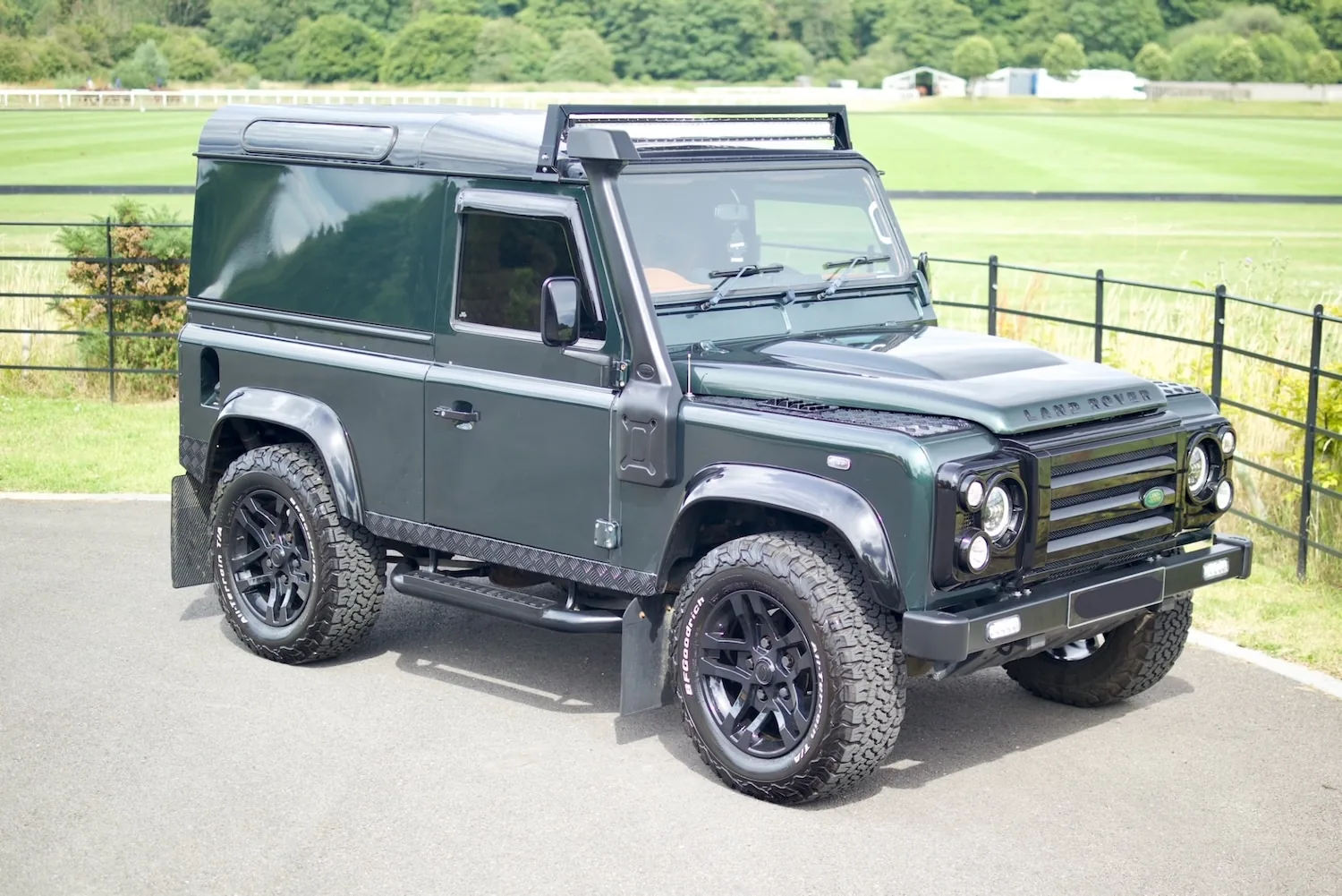 2010 Land Rover Defender Hard Top TDCi for sale at Hofmanns